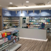 interno farmacia San Bassiano